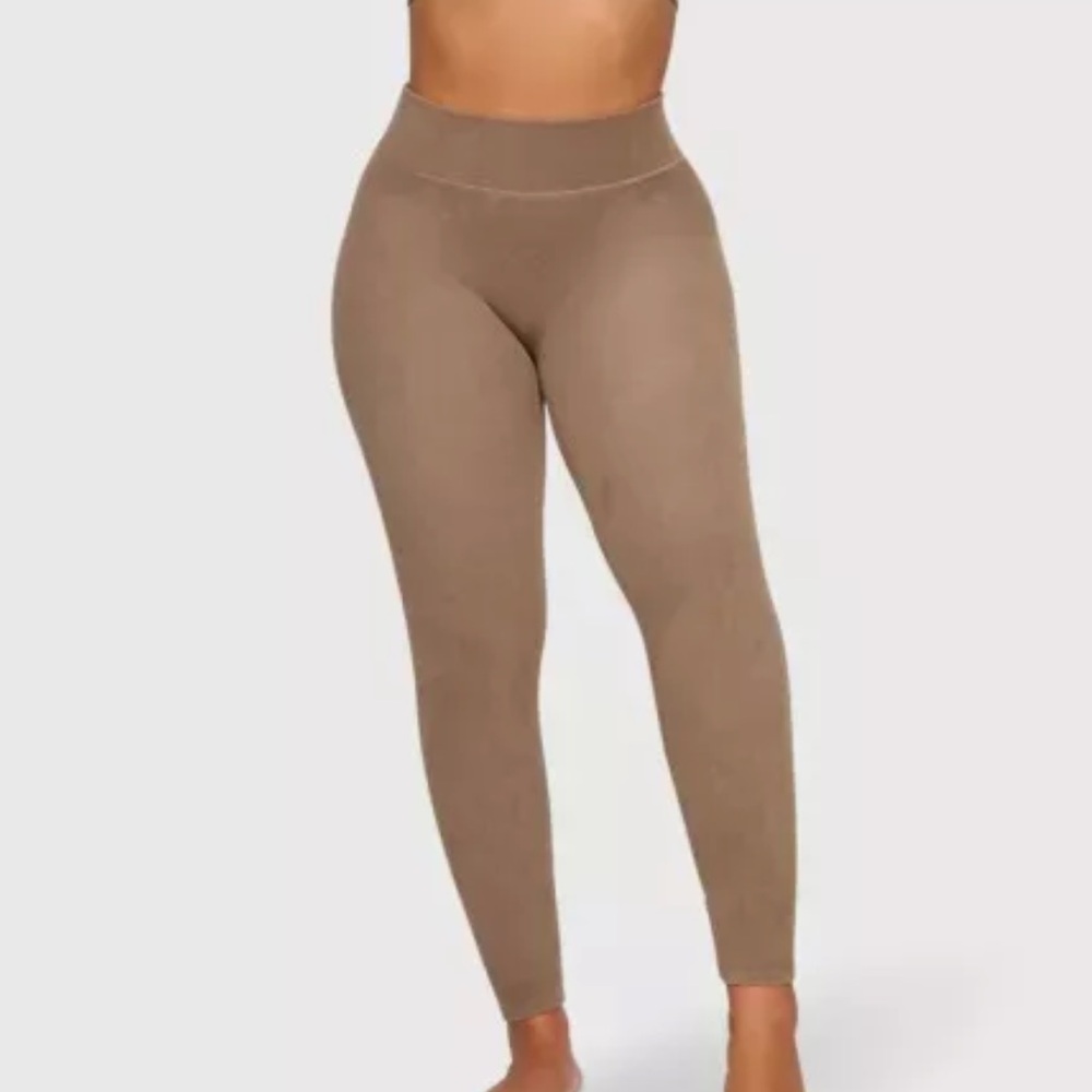 SKIMS Lounge Seamless Leggings Size 2x/3x NWT ⭐️
